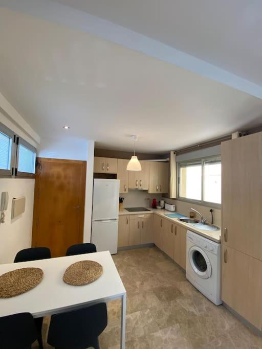 2 Bedrooms And Sofa Bed Flat By Wayra Tarifa Esterno foto